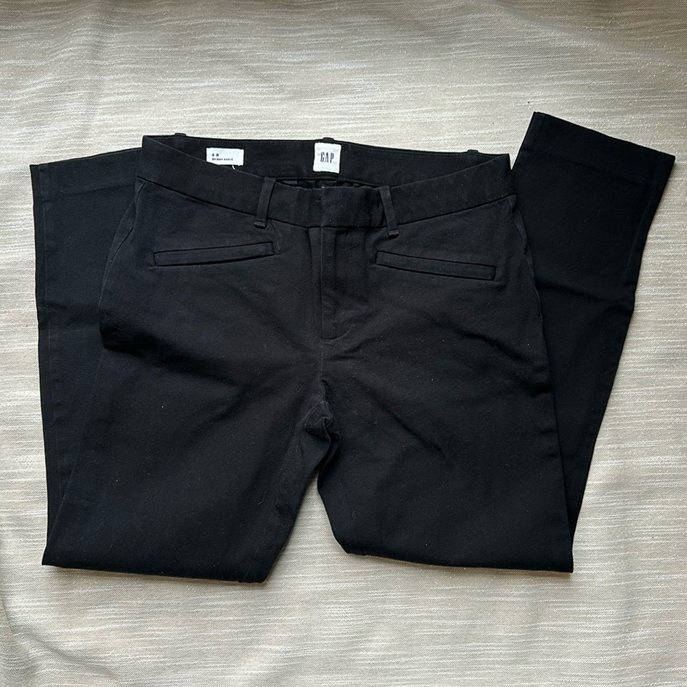 Gap black skinny ankle pants